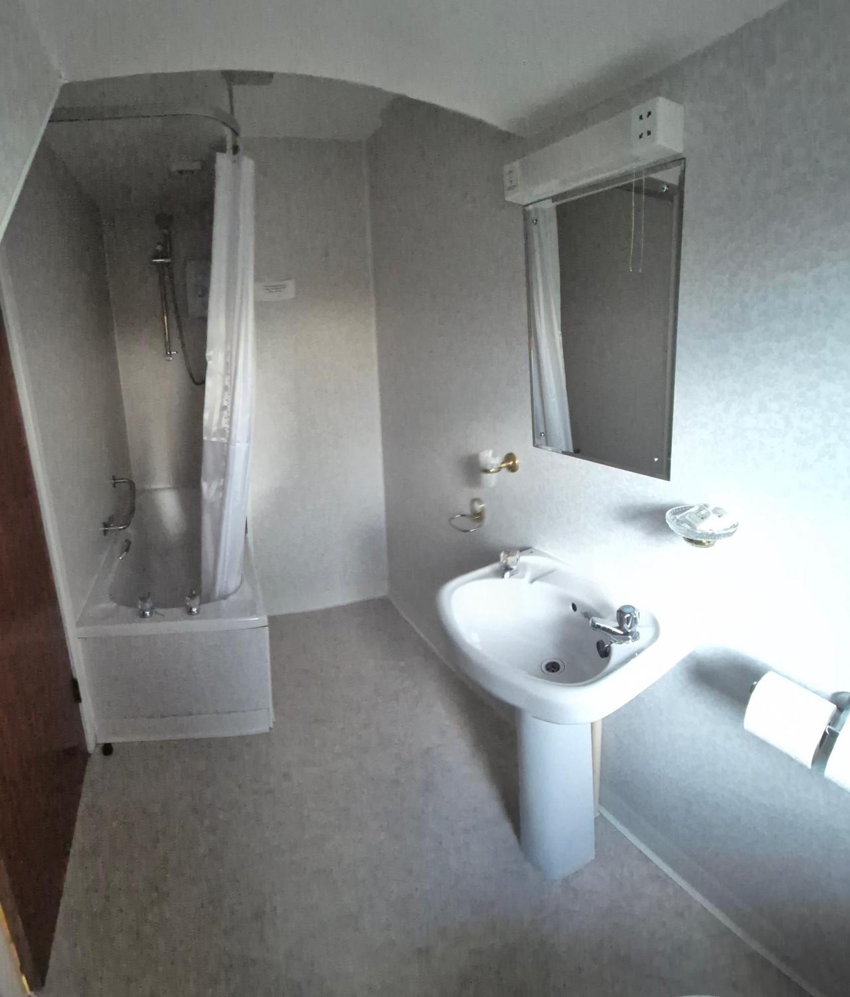 Doune Braes Hotel Breasclete Dış mekan fotoğraf